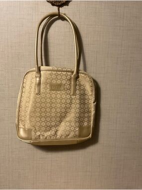 JAFRA Cream Tote with Geometric Pattern